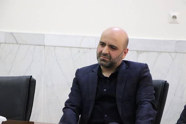 انعقاد قرارداد کارگزاری وصول بدهی‌های معوق عوارض نوسازی و صنفی شهرداری منطقه یک با شرکت همیاران